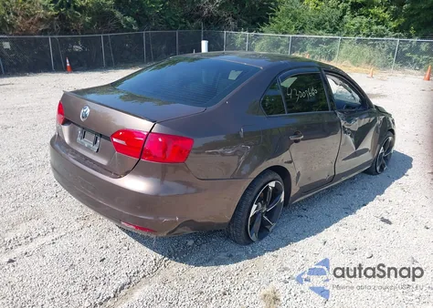 2014 Volkswagen Jetta 2.0L S z USA, uszkodzony, nr VIN 3VW2K7AJ0EM303736